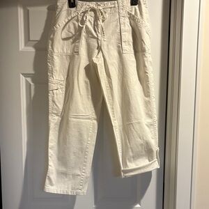 Ann Taylor White Cropped Pants